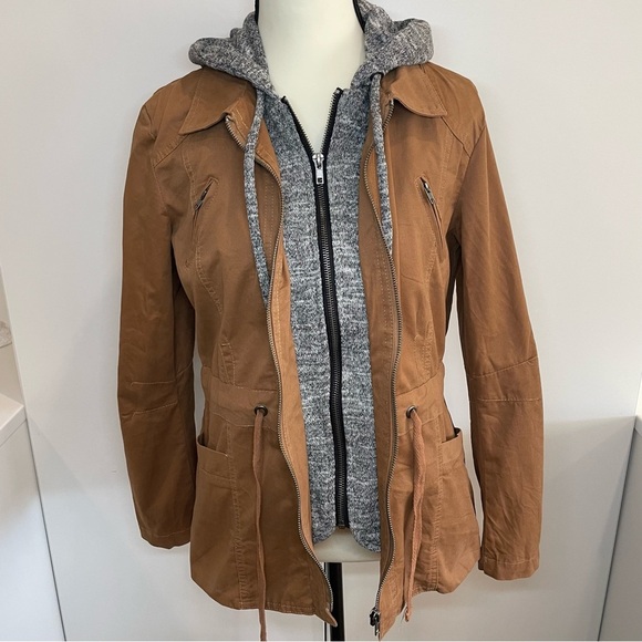 Layered Tan Utility Jacket with Gray Hoodie - Picture 2 of 9